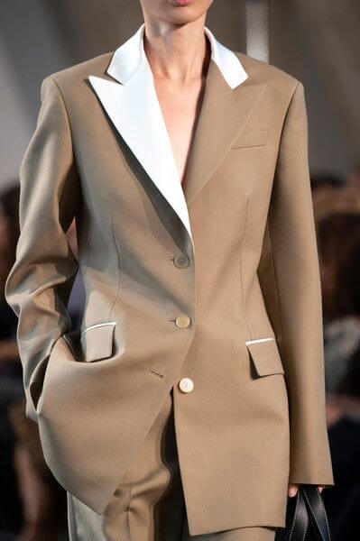 suit nữ 3 nút