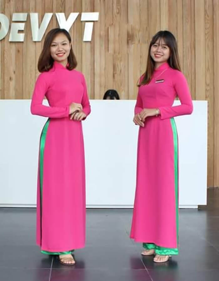 02 mẫu đồng phục lễ tân