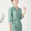 Tại sao bạn nên chọn cung cấp đồng phục lễ tân spa ở Thomas Nguyen Uniform?