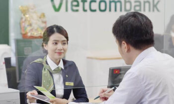 Thiết kế nơ đồng phục dạng khăn cho ngân hàng Đồng phục cho ngân hàng Vietcombank