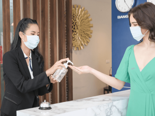 Khách hàng dễ dàng tìm kiếm sự giúp đỡ từ nhân viên khách sạn