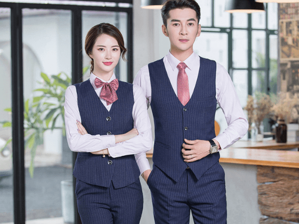 Áo gile kết hợp cùng bộ phụ kiện cà vạt và nơ Áo gile kết hợp cùng bộ phụ kiện cà vạt và nơ