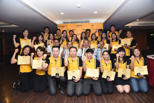 Đồng phục áo thun sự kiện của Maybank may-cong-phuc-ngan-hang-thomas-nguyen-uniform-ao-thun-maybank