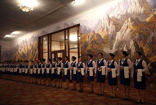 Đồng phục nhân viên phục vụ resort may-dong-phuc-resort-thomas-nguyen-uniform-2