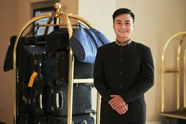 may-dong-phuc-doorman-thomas-nguyen-uniform-3