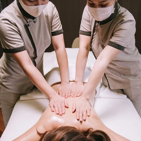 dong-phuc-bo-phan-spa-khach-san-marriott