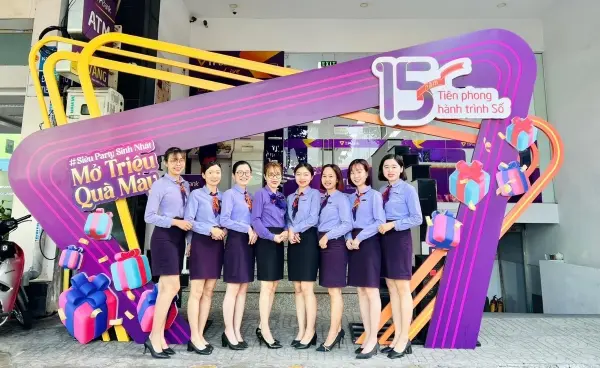 ao-so-mi-dong-phuc-ngan-hang-tpbank-thomas-nguyen
