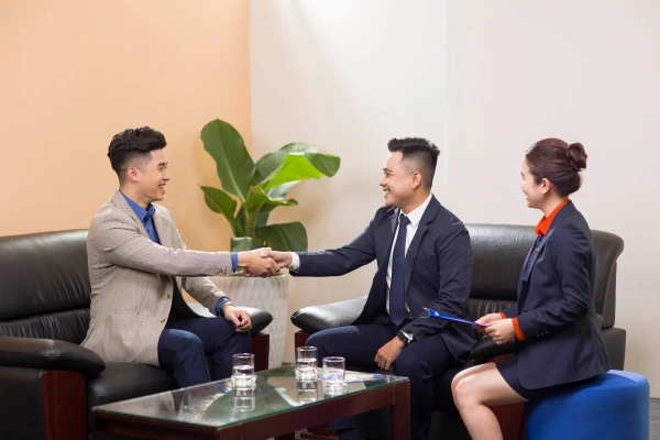Đồng phục vest nam - nữ của ngân hàng Sacombank dong-phuc-vest-cong-so-cua-ngan-hang-sacombank